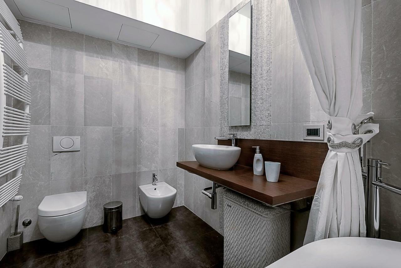 Milano Central Luxury Milão Exterior foto